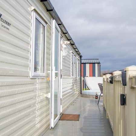 64 Lancaster The Lazy Willow 3 Bedroom Hot Tub Caravan Tattershall Lakes Esterno foto