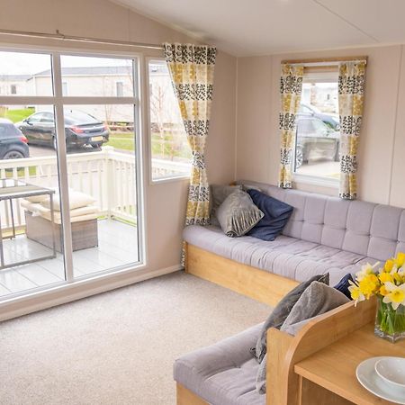 64 Lancaster The Lazy Willow 3 Bedroom Hot Tub Caravan Tattershall Lakes Esterno foto