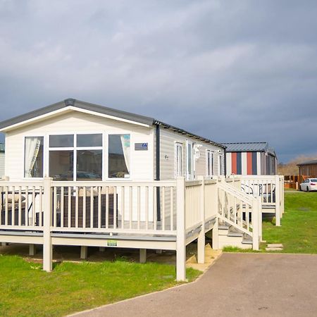 64 Lancaster The Lazy Willow 3 Bedroom Hot Tub Caravan Tattershall Lakes Esterno foto